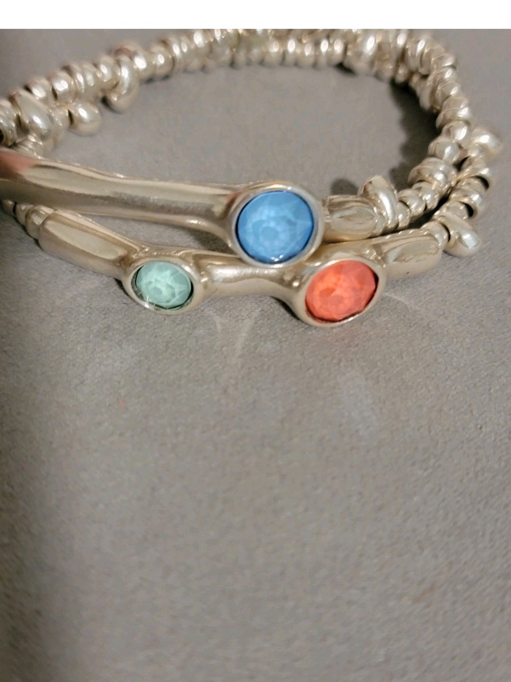 UNO de 50 Silver Plated Beaded Stretch Bracelet with Blue, Aqua and Coral Stones - Picture 10 of 14